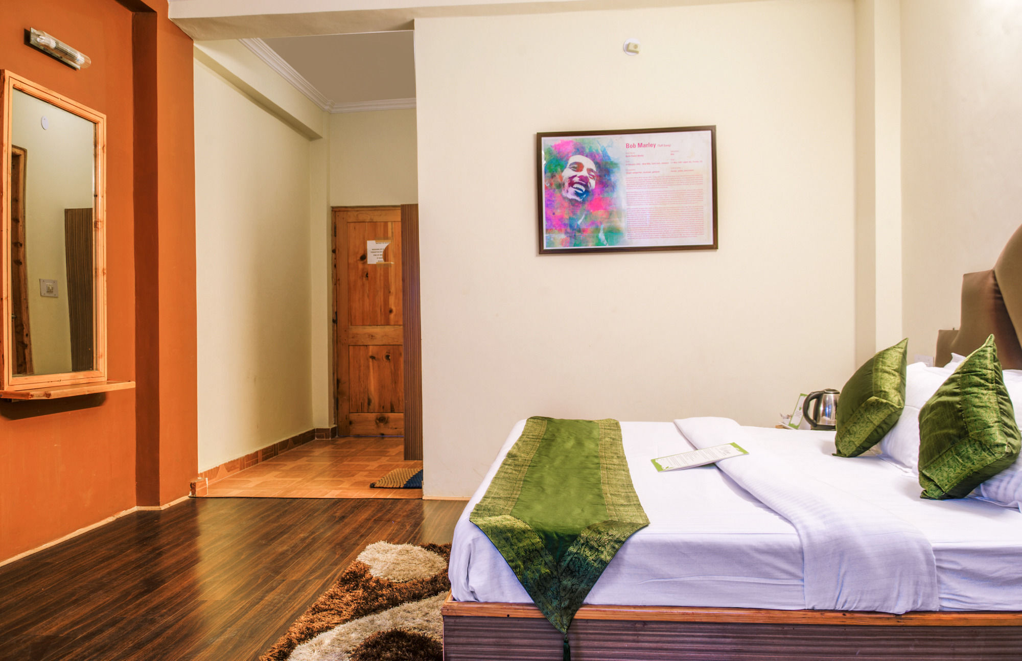 Hotel Treebo Trend Celebriti Manali Vashist Exterior foto
